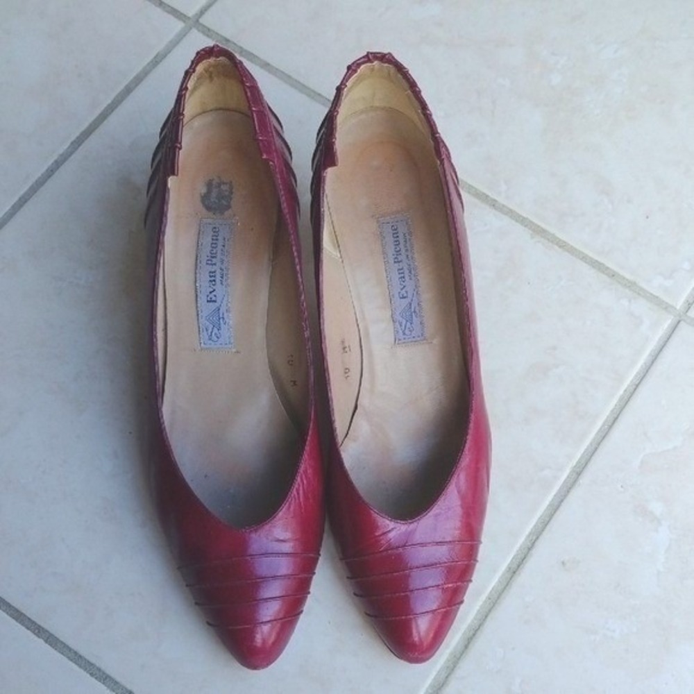 Vintage Evan Picone Leather Pleated Kitten Heel Pumps Womens 10 Burgundy‎ Red